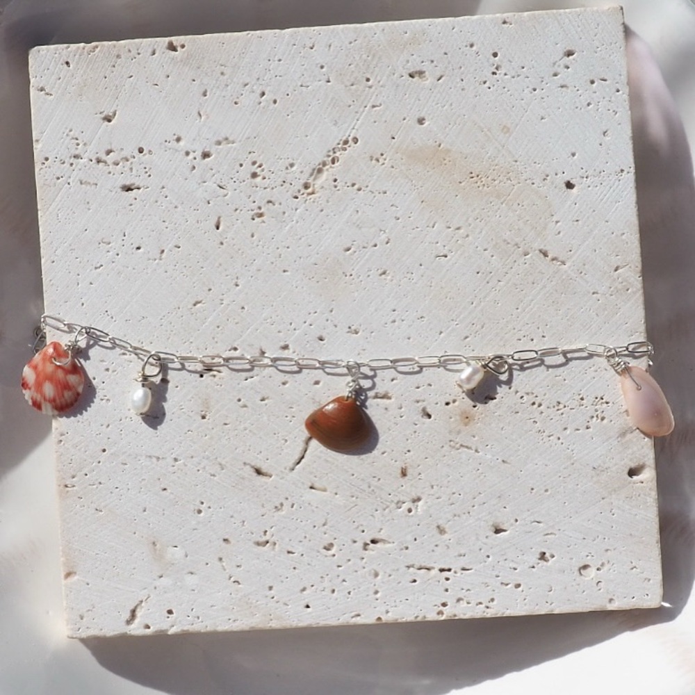 Charming Silver Seashell Bracelet